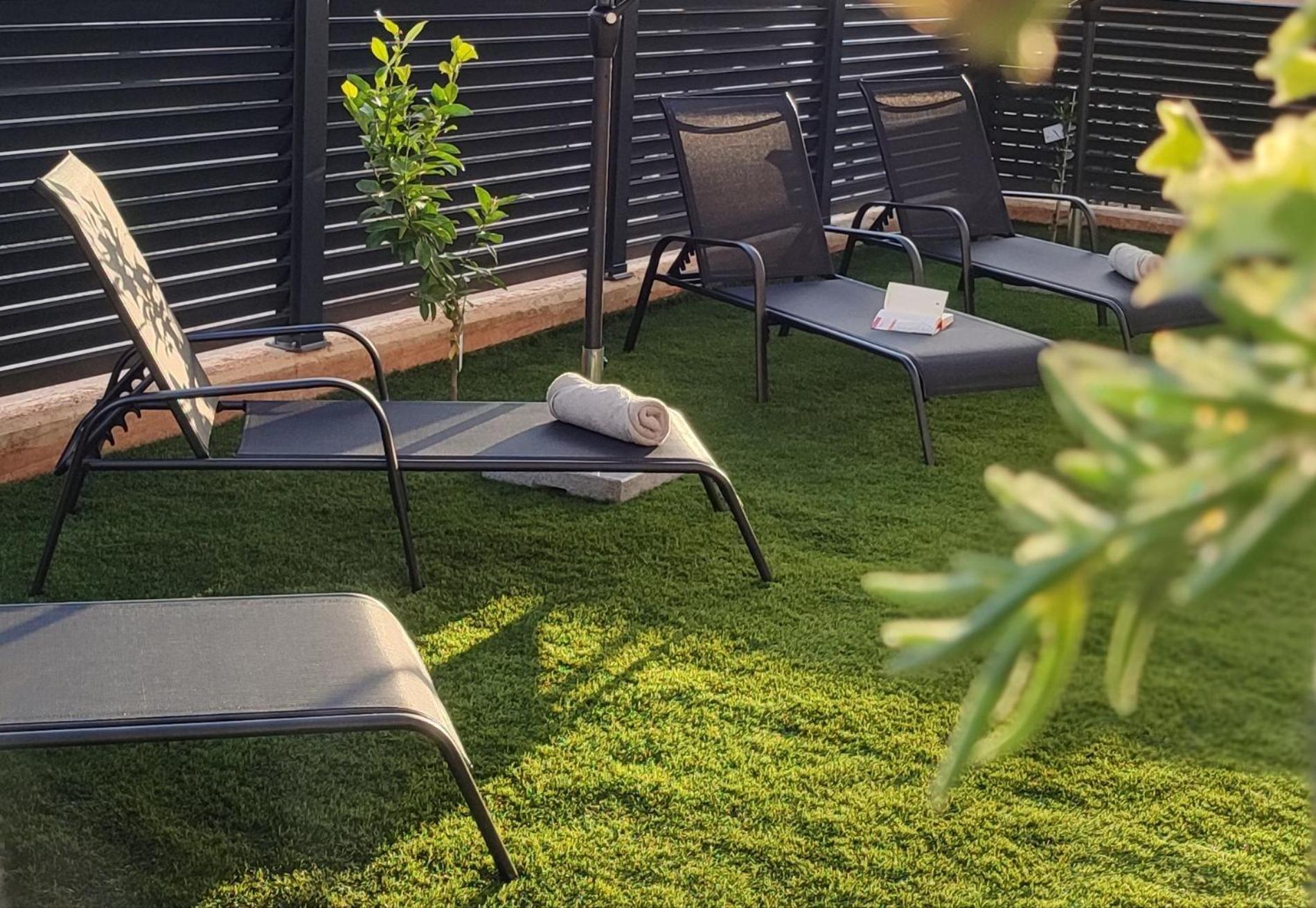 Sunny Oasis - High Ground Floor With Sunny Terrace & Private Garden!! Medulin