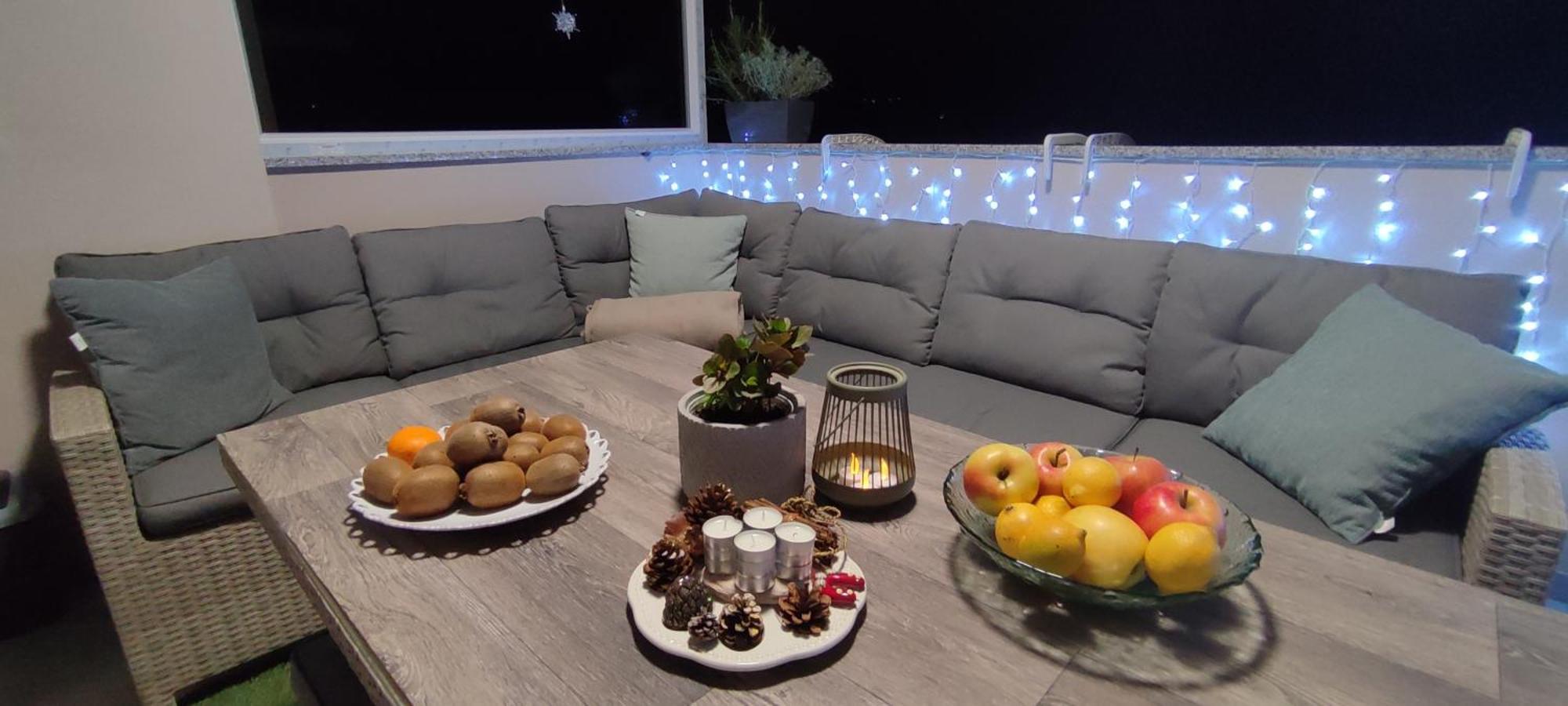 Sunny Oasis - High Ground Floor With Sunny Terrace & Private Garden!! Medulin