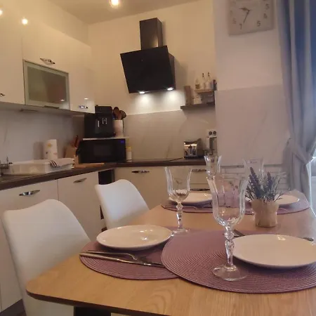 Sunny Oasis Apartment - High Ground Floor With Sunny Terrace & Private Garden!! Medulin Exterior foto